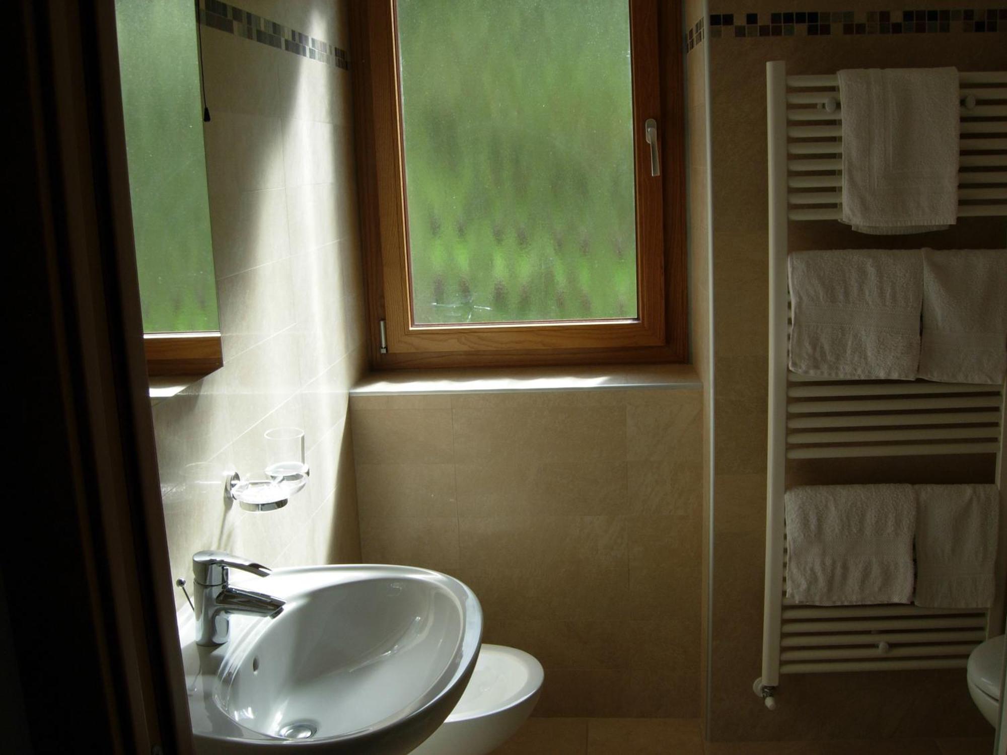 B&B Ledro Mezzolago Exteriör bild